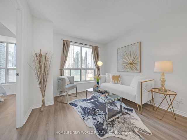 1106 - 410 Queens Quay W