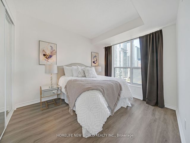 1106 - 410 Queens Quay W