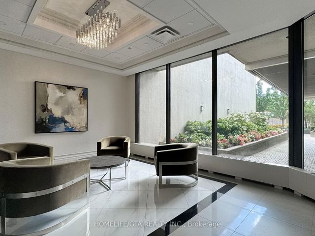 #1402 - 5460 Yonge St