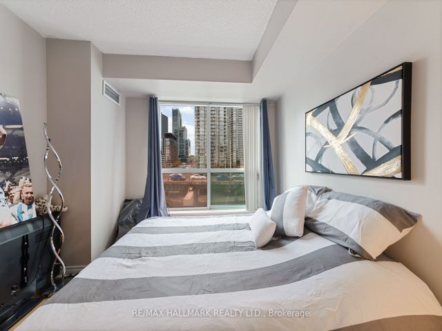 505 - 410 Queens Quay