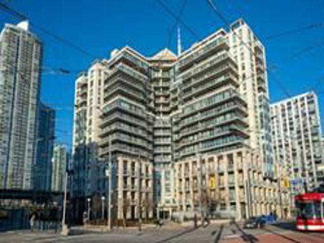 310 - 410 Queens Quay W