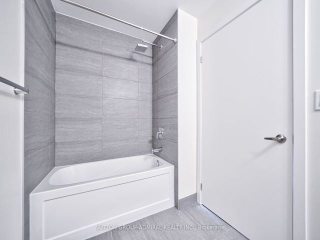 2115 - 188 Fairview Mall Dr