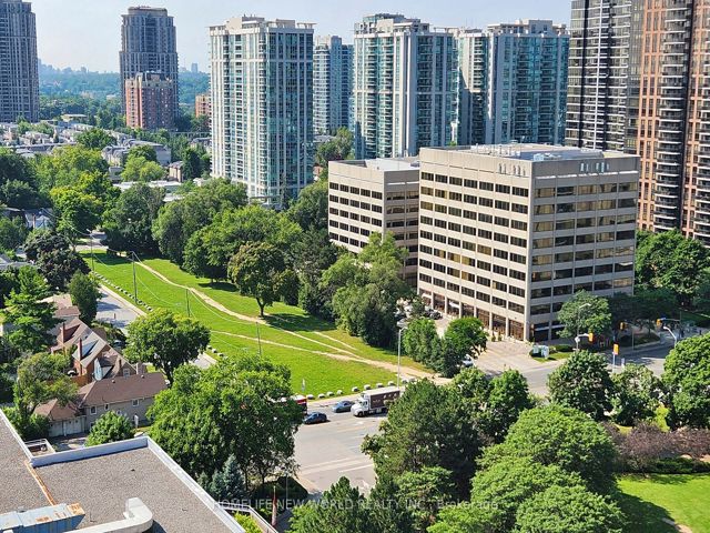 2002 - 88 Sheppard Ave E