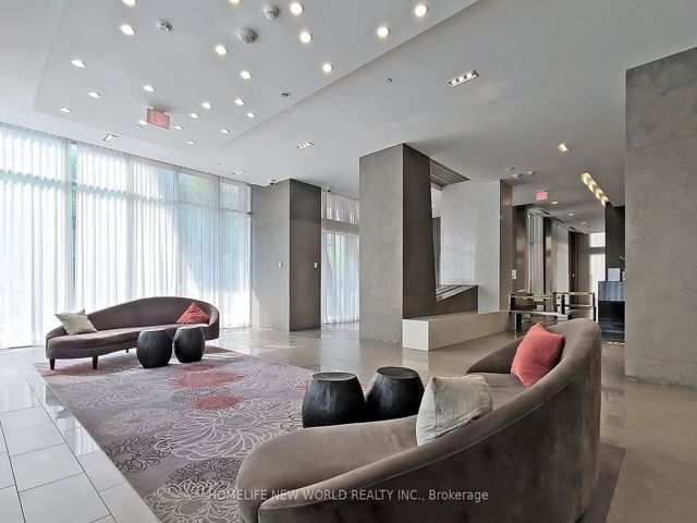 2002 - 88 Sheppard Ave E