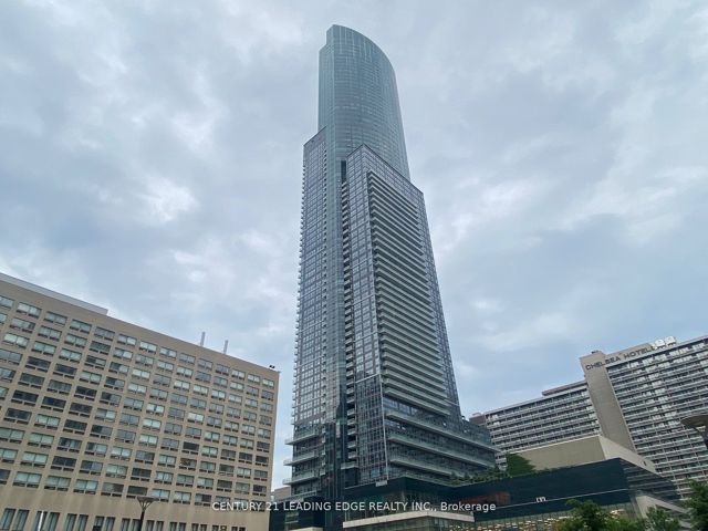 4404 - 386 Yonge St