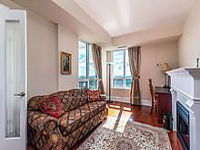 1602C - 662 Sheppard Ave E