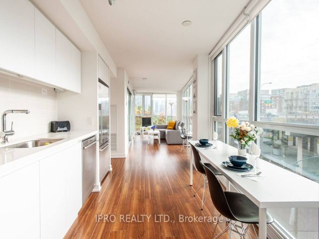 307 - 75 Queens Wharf Rd