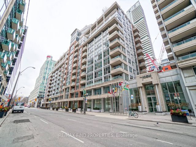 401 - 270 Wellington St W