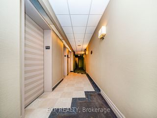 PH113 - 942 Yonge St