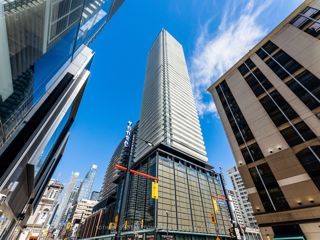 3807 - 501 Yonge St