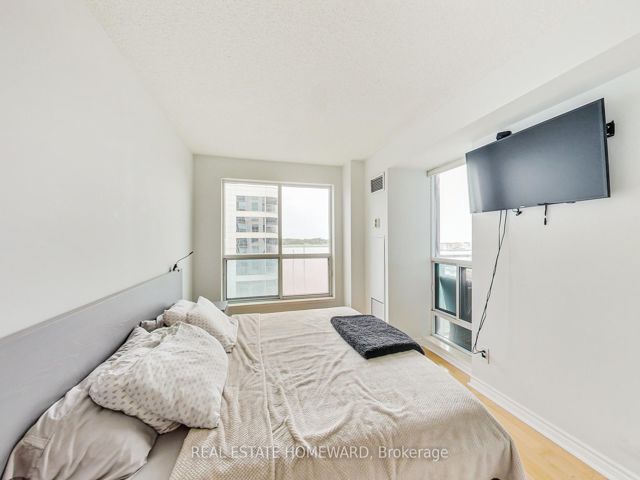 616 - 410 Queens Quay W