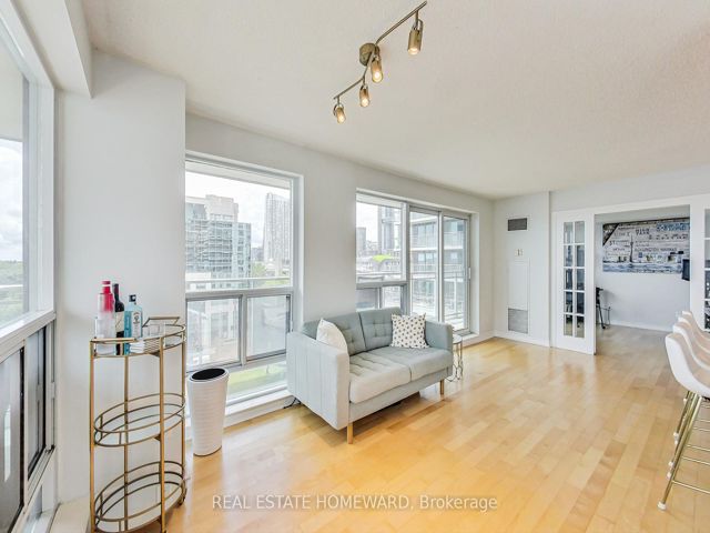 616 - 410 Queens Quay W