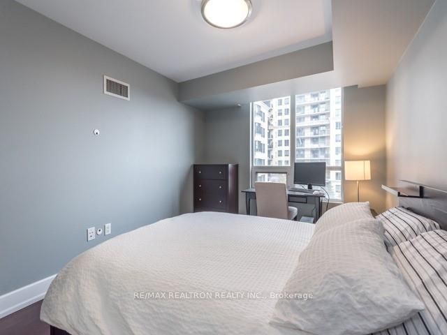 431 - 650 Sheppard Ave