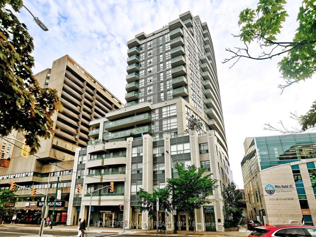 1207 - 736 Spadina Ave