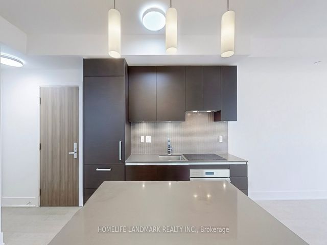 2605 - 200 Bloor St W
