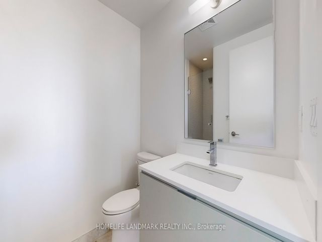 2605 - 200 Bloor St W
