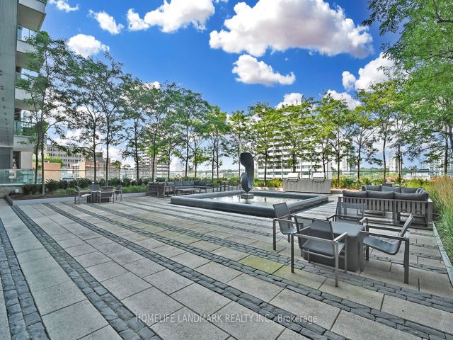 2605 - 200 Bloor St W