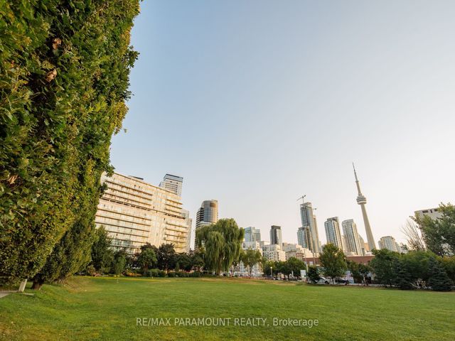 619 - 650 Queens Quay W