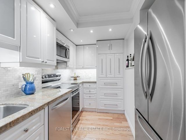 110 - 360 Bloor St E