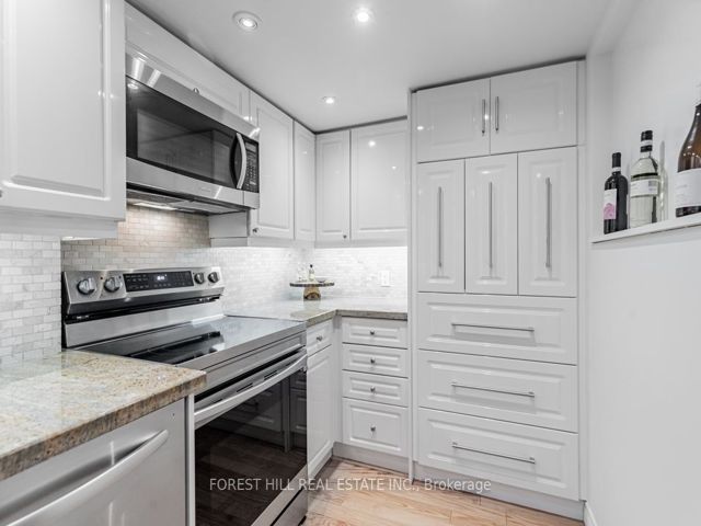 110 - 360 Bloor St E