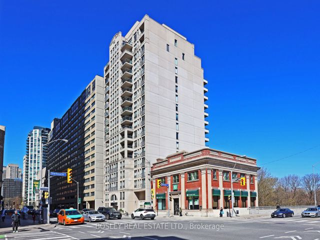 802 - 388 Bloor St E