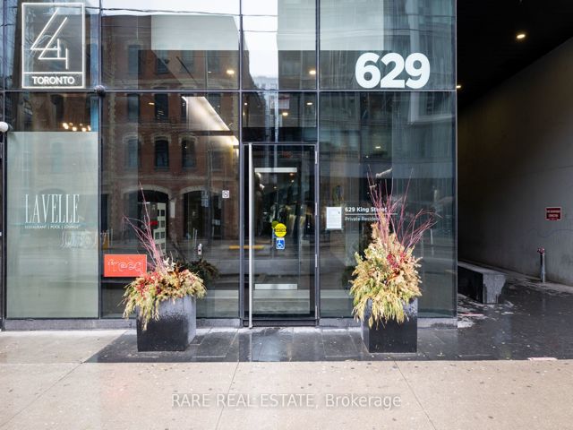 1307 - 629 King St W