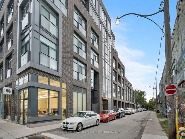 TH1 - 41 Ossington Ave