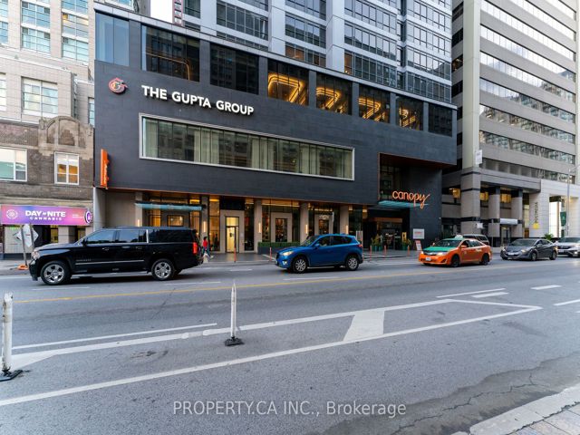 1502 - 388 Bloor St E