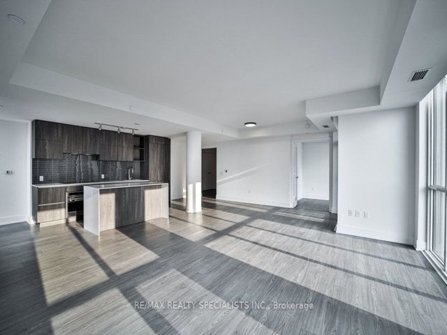 5102 - 1 Yorkville Ave