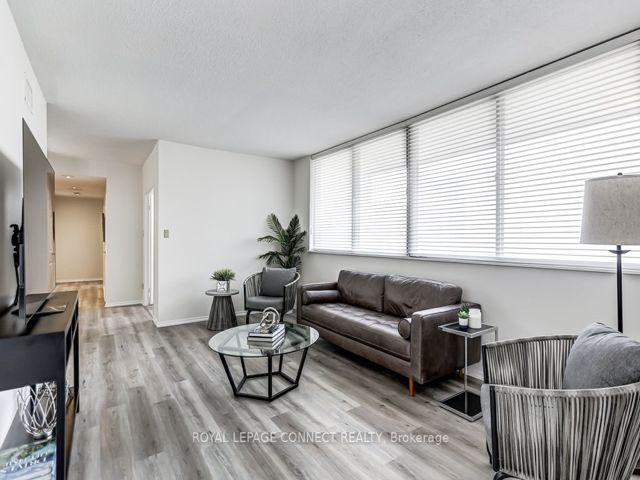 1908 - 75 Wynford Heights Cres