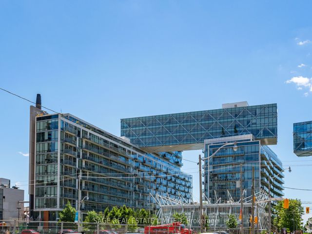 1124 - 39 Queens Quay E