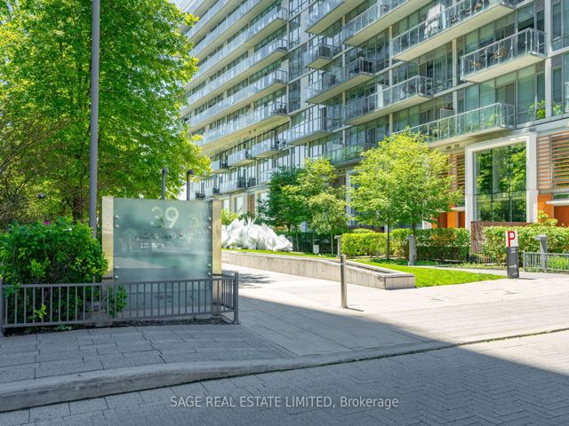 1124 - 39 Queens Quay E