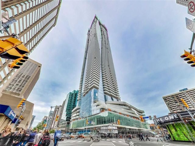 1412 - 1 Bloor St E