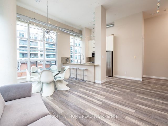 306 - 380 Macpherson Ave