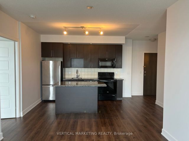 1605 - 28 Linden St