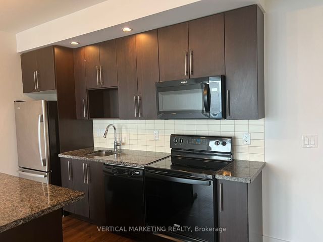 1605 - 28 Linden St
