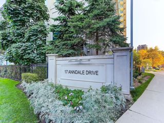 1017 - 17 Anndale Dr