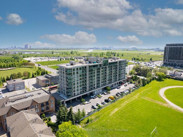 402 - 1030 Sheppard Ave W