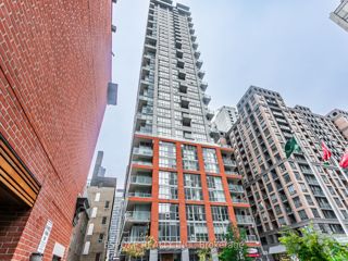 2104 - 126 Simcoe St