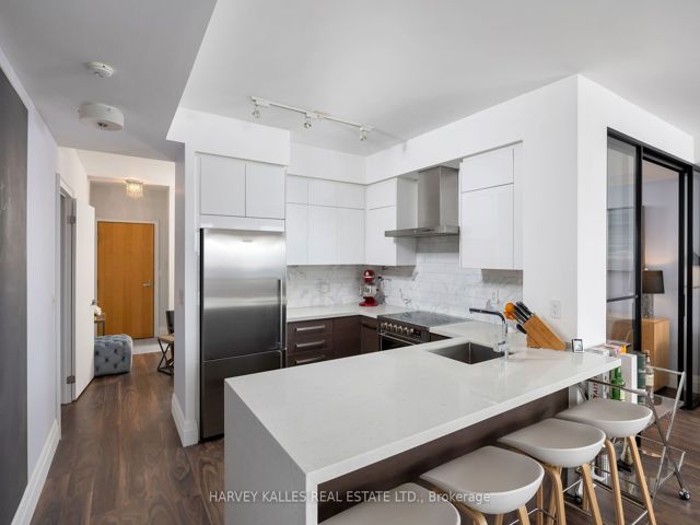 1505 - 168 King St E