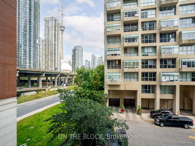 309E - 500 Queens Quay W