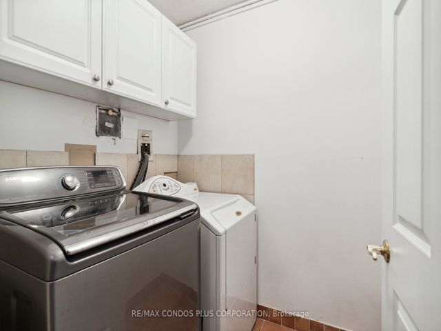 512 - 401 Queens Quay W