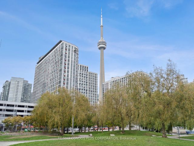 512 - 401 Queens Quay W