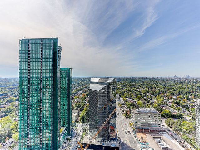 3218 - 5 Sheppard Ave E