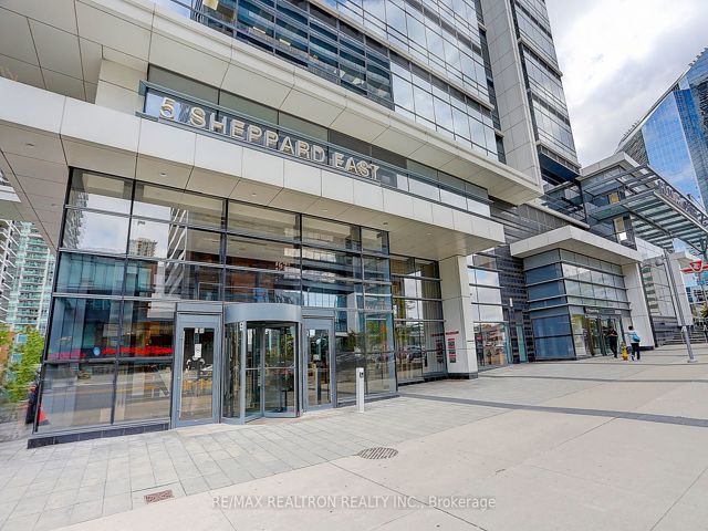 3218 - 5 Sheppard Ave E