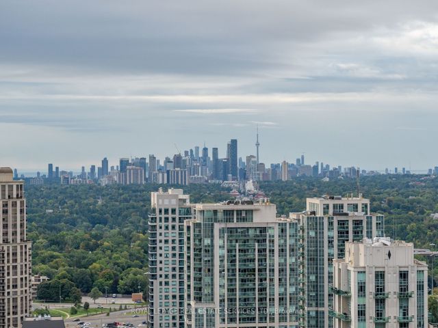 2926 - 5 Sheppard Ave E