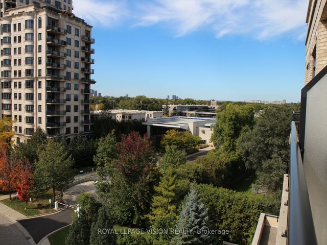 611 - 676 Sheppard Ave E