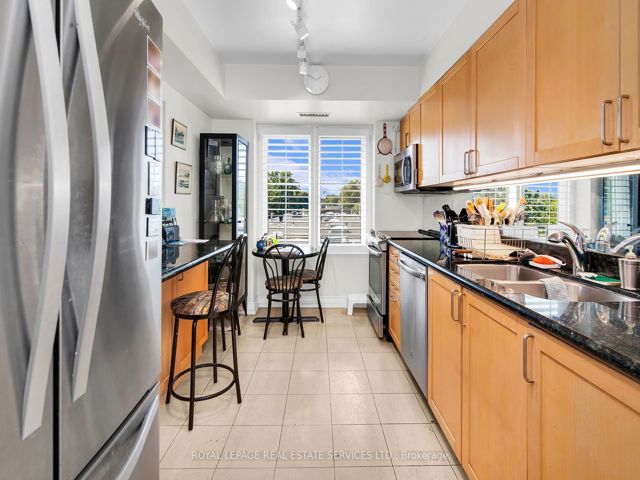 #602 - 1 Balmoral Ave