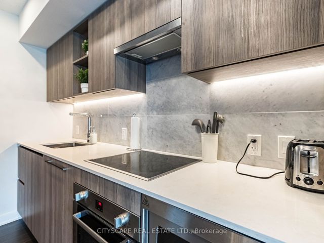 1509 - 17 Bathurst St
