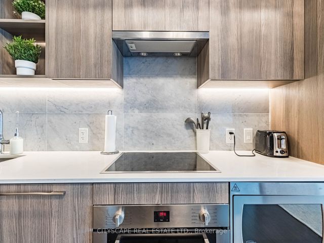 1509 - 17 Bathurst St